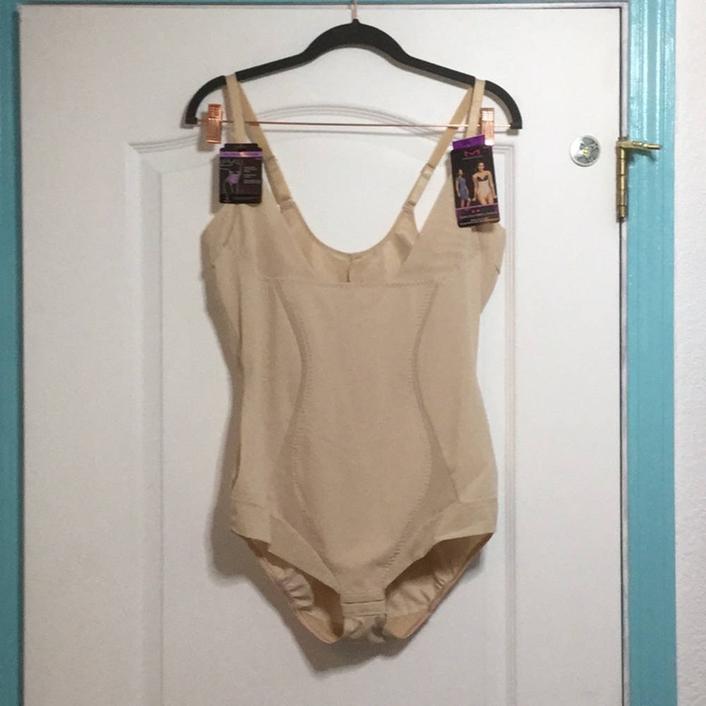 NWT shape wear